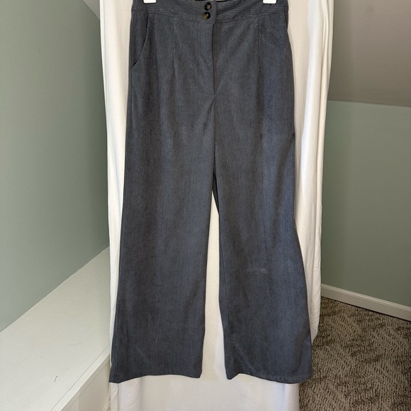 Women's Gray Wide-Leg Corduroy pants Size Medium - Picture 2 of 8